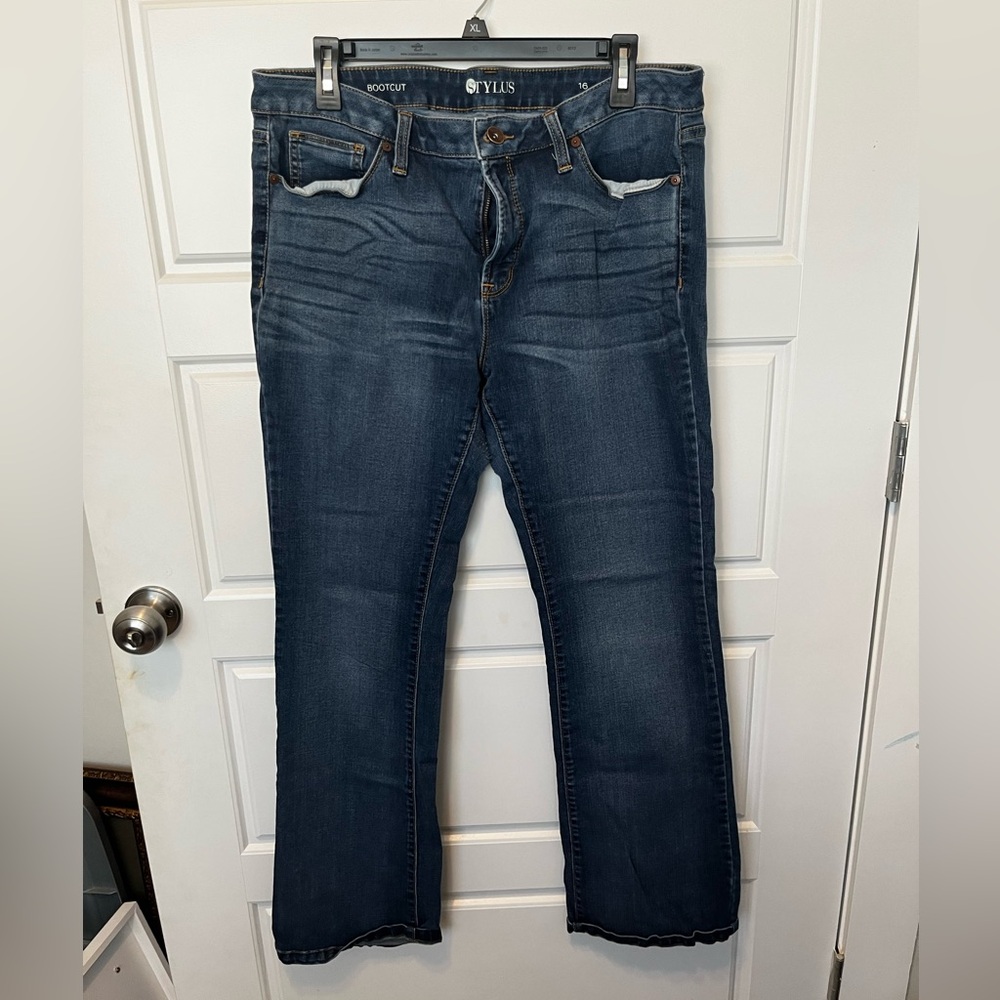 Stylus brand women’s bootcut jeans size 16
